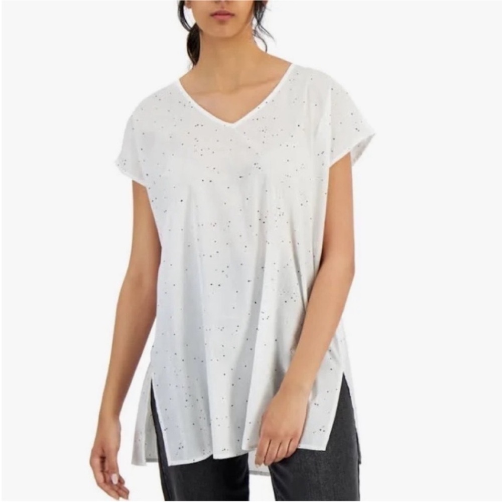 Eileen Fisher Polkadot Pullover Top
Semi Sheer Lightweight